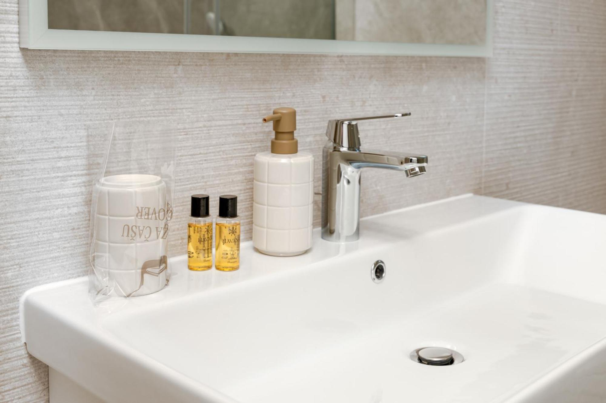 Luxury Adria Sea City & Mountain View Apartment Makarska Buitenkant foto