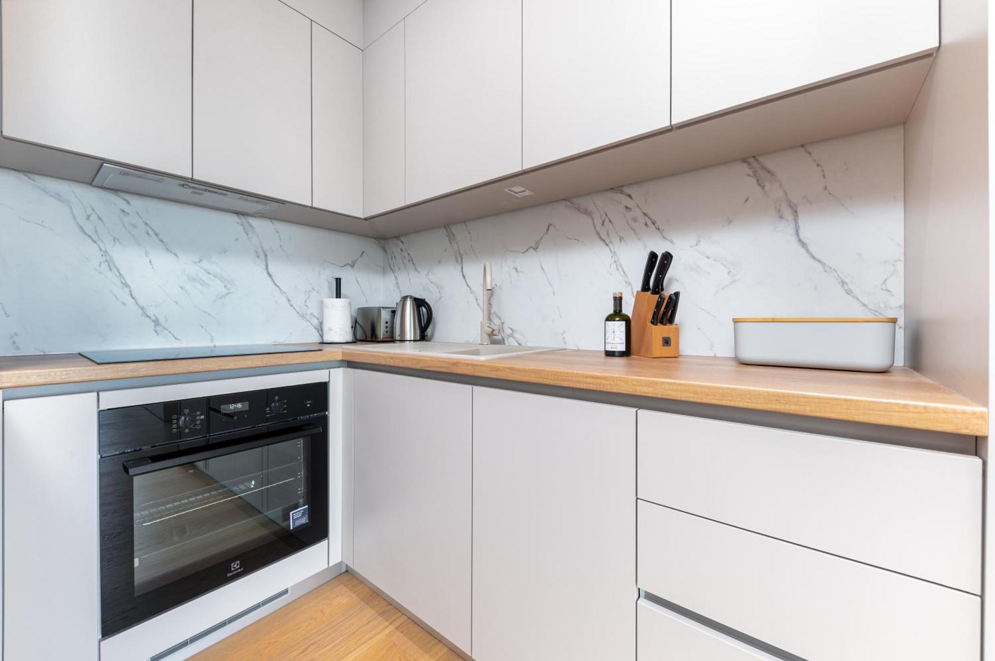 Luxury Adria Sea City & Mountain View Apartment Makarska Buitenkant foto